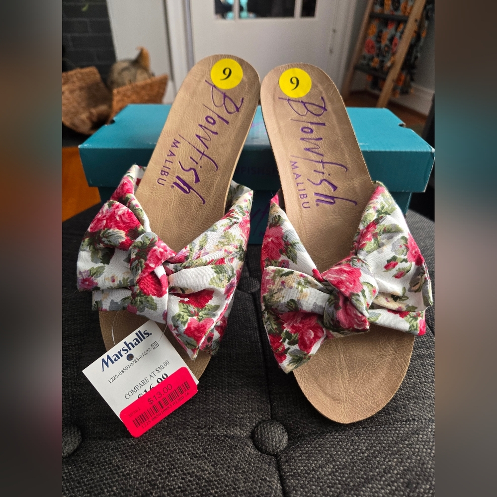 Blowfish Women's Floral Sandals
